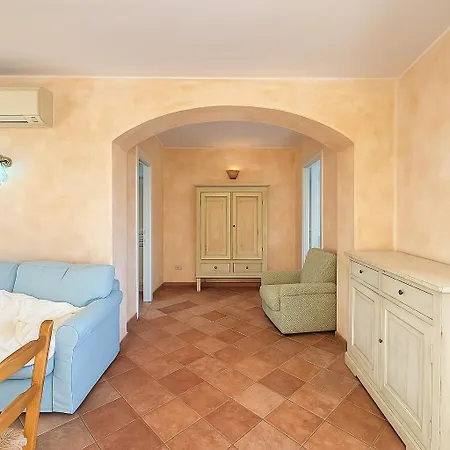Dimora Lombardi Portocervo 아파트 *